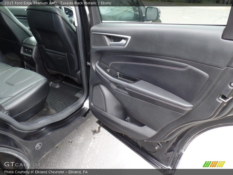 Door Panel of 2015 Edge Titanium AWD