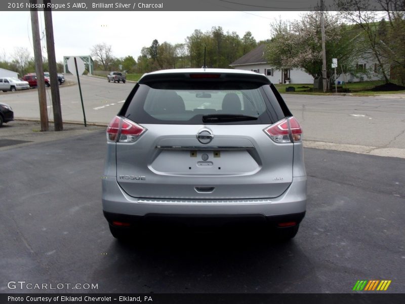 Brilliant Silver / Charcoal 2016 Nissan Rogue S AWD