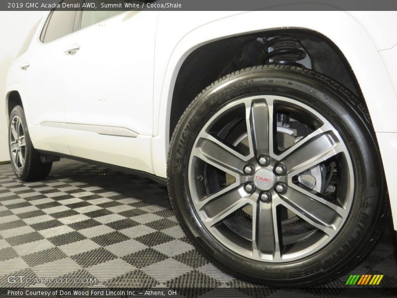 Summit White / Cocoa/Shale 2019 GMC Acadia Denali AWD