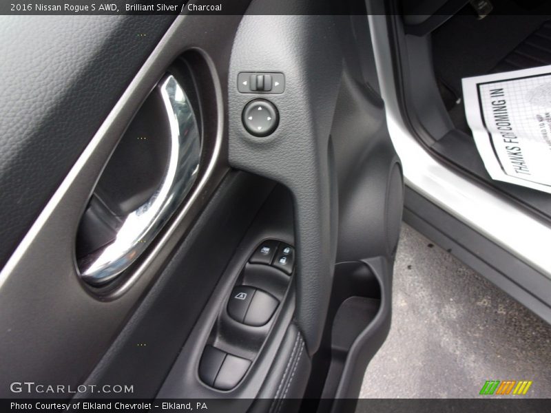 Brilliant Silver / Charcoal 2016 Nissan Rogue S AWD