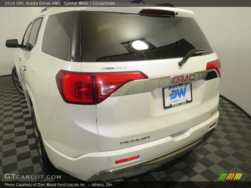 Summit White / Cocoa/Shale 2019 GMC Acadia Denali AWD