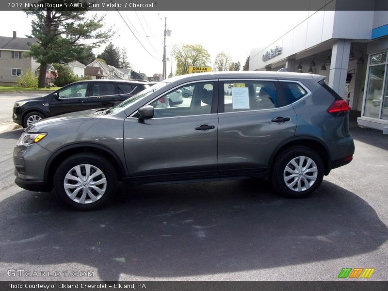 Gun Metallic / Charcoal 2017 Nissan Rogue S AWD