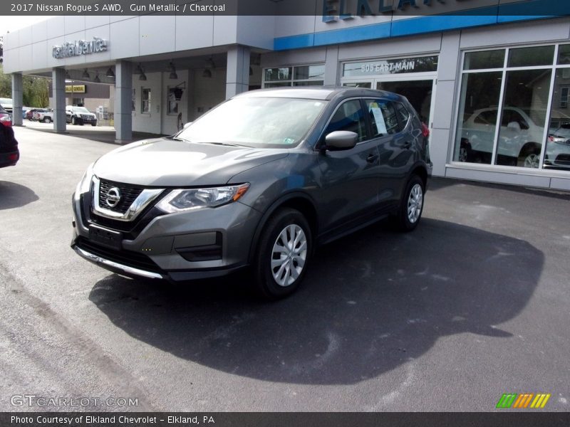 Gun Metallic / Charcoal 2017 Nissan Rogue S AWD