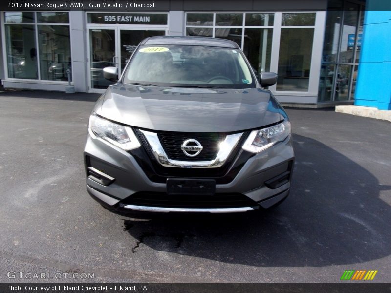 Gun Metallic / Charcoal 2017 Nissan Rogue S AWD