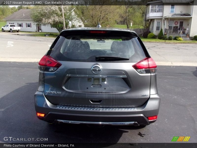 Gun Metallic / Charcoal 2017 Nissan Rogue S AWD