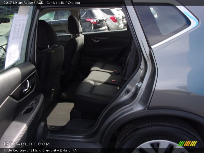 Gun Metallic / Charcoal 2017 Nissan Rogue S AWD