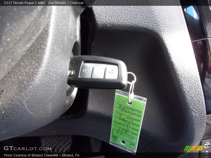 Gun Metallic / Charcoal 2017 Nissan Rogue S AWD