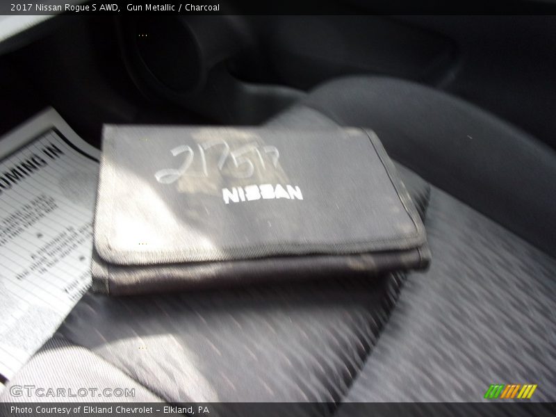 Gun Metallic / Charcoal 2017 Nissan Rogue S AWD