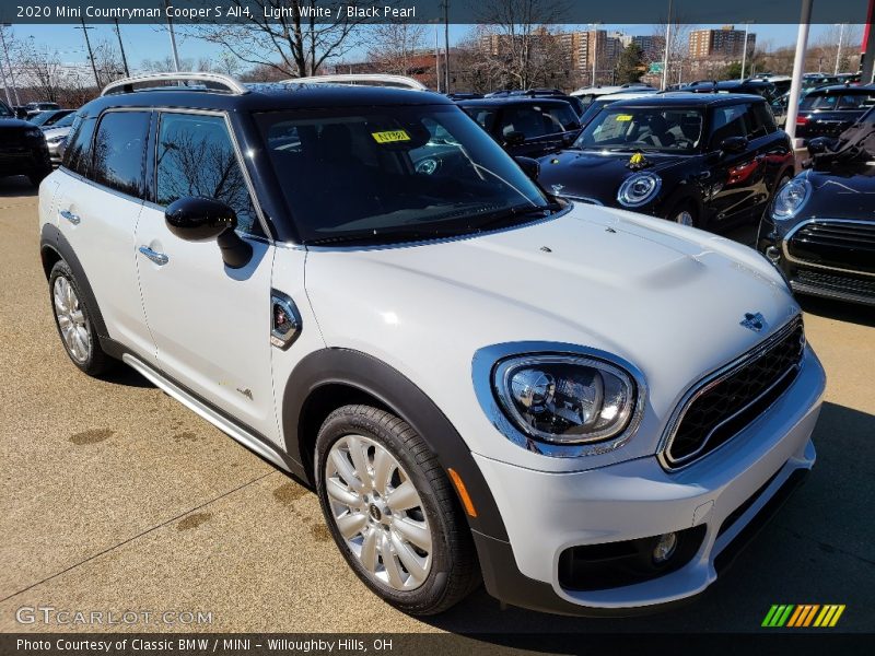 Light White / Black Pearl 2020 Mini Countryman Cooper S All4