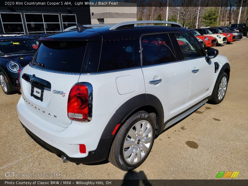 Light White / Black Pearl 2020 Mini Countryman Cooper S All4
