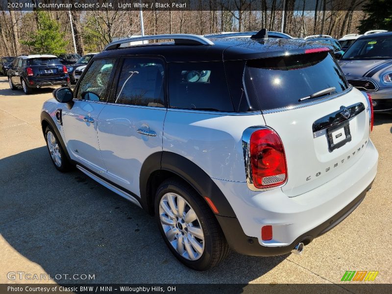 Light White / Black Pearl 2020 Mini Countryman Cooper S All4