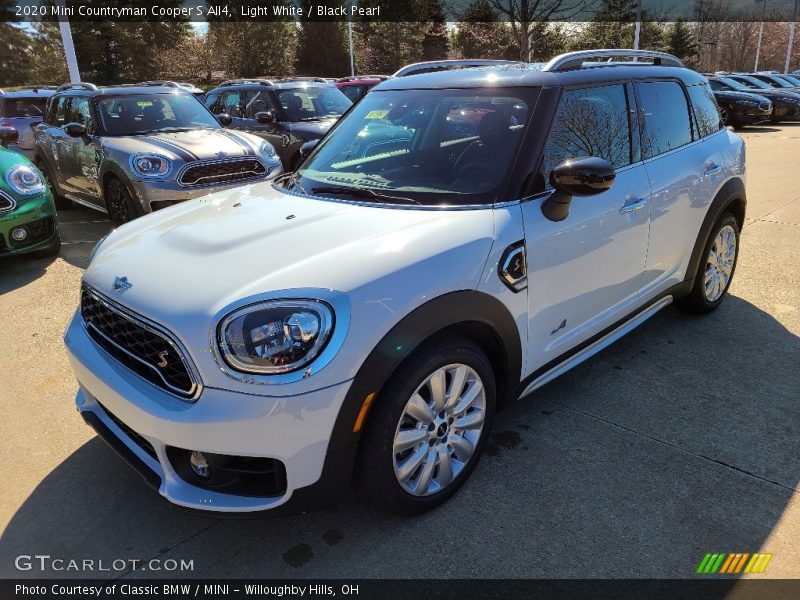 Light White / Black Pearl 2020 Mini Countryman Cooper S All4