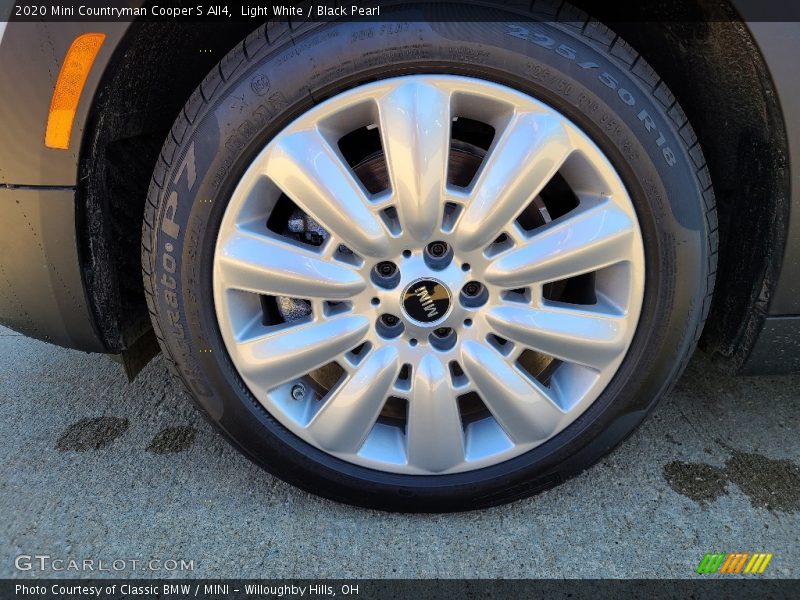 Light White / Black Pearl 2020 Mini Countryman Cooper S All4