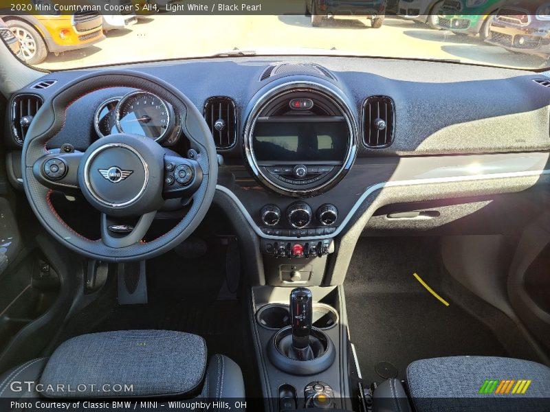 Light White / Black Pearl 2020 Mini Countryman Cooper S All4