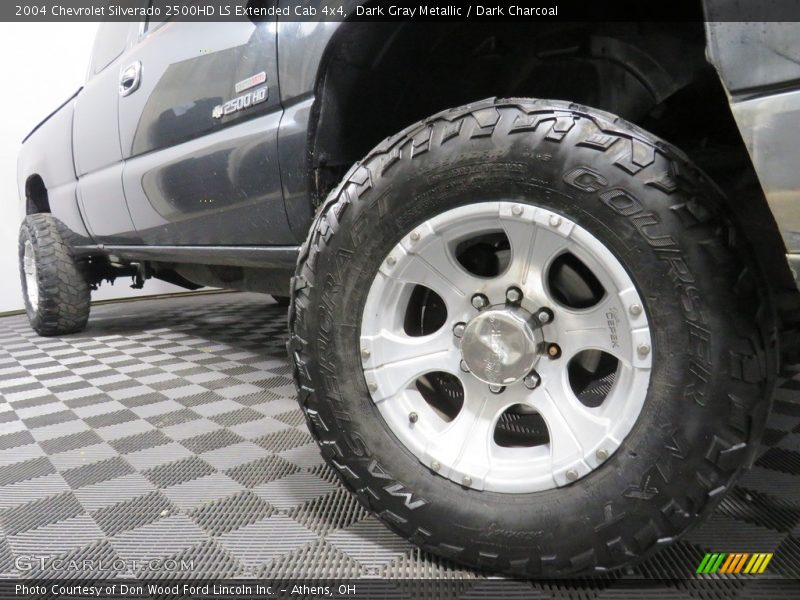 Dark Gray Metallic / Dark Charcoal 2004 Chevrolet Silverado 2500HD LS Extended Cab 4x4