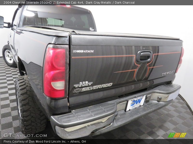 Dark Gray Metallic / Dark Charcoal 2004 Chevrolet Silverado 2500HD LS Extended Cab 4x4