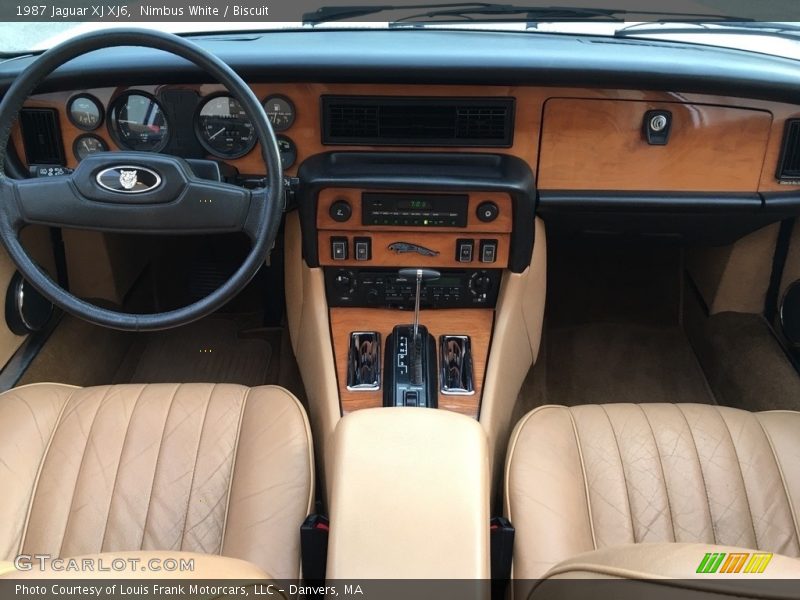 Dashboard of 1987 XJ XJ6