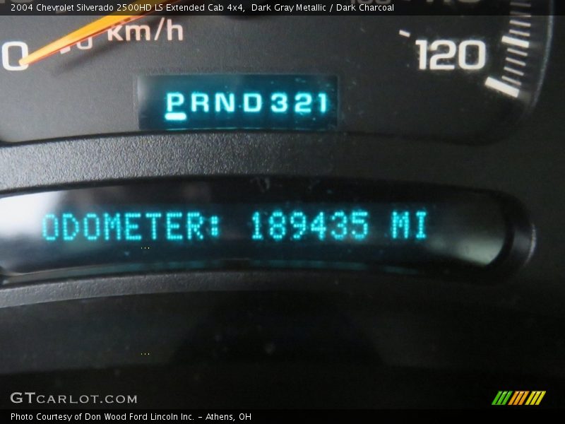 Dark Gray Metallic / Dark Charcoal 2004 Chevrolet Silverado 2500HD LS Extended Cab 4x4