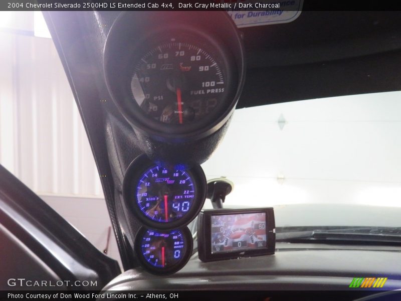 Dark Gray Metallic / Dark Charcoal 2004 Chevrolet Silverado 2500HD LS Extended Cab 4x4