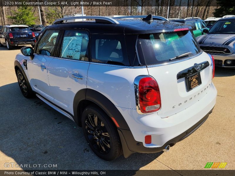 Light White / Black Pearl 2020 Mini Countryman Cooper S All4