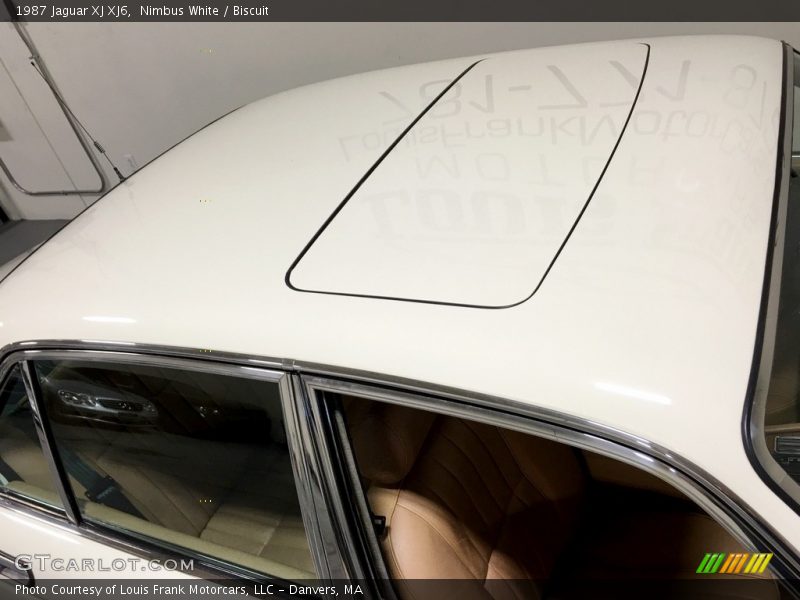 Nimbus White / Biscuit 1987 Jaguar XJ XJ6