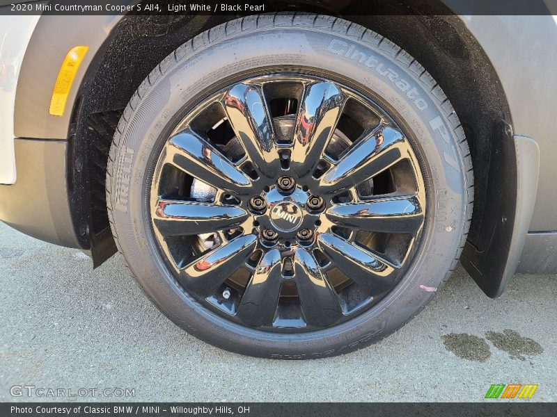 Light White / Black Pearl 2020 Mini Countryman Cooper S All4