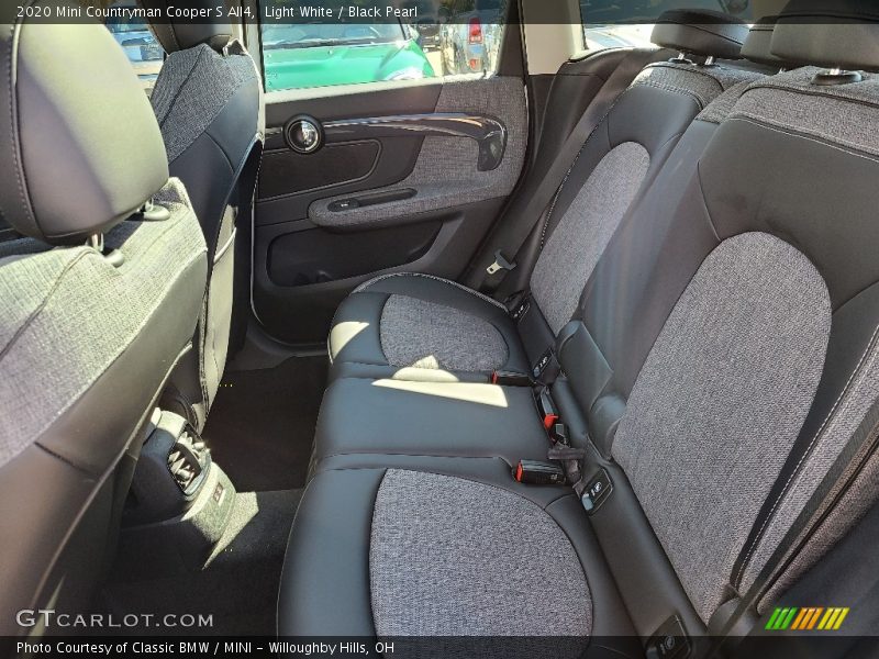 Light White / Black Pearl 2020 Mini Countryman Cooper S All4