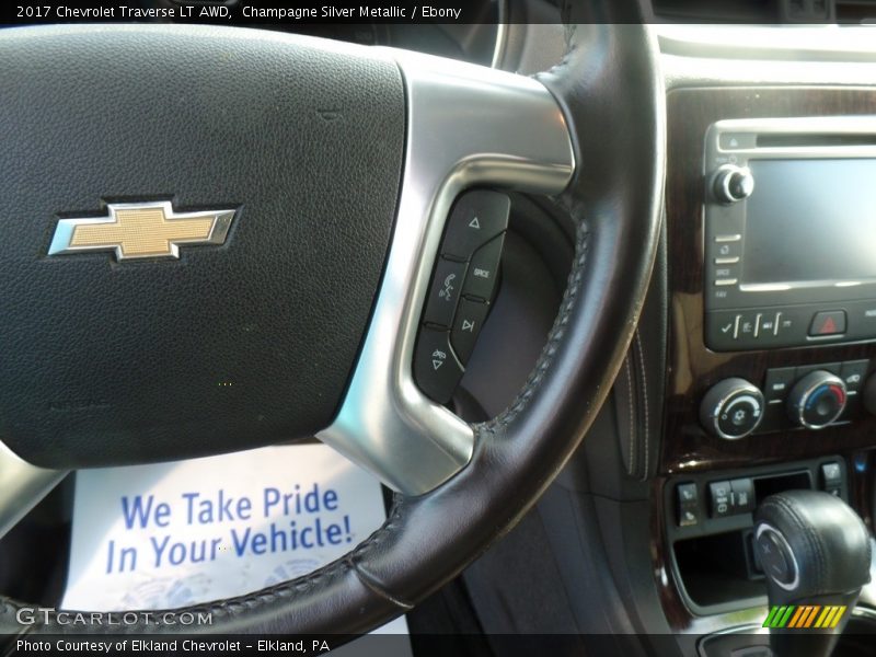 Champagne Silver Metallic / Ebony 2017 Chevrolet Traverse LT AWD