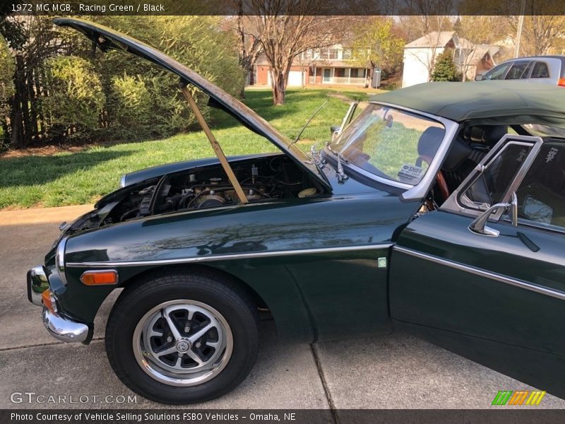 Racing Green / Black 1972 MG MGB