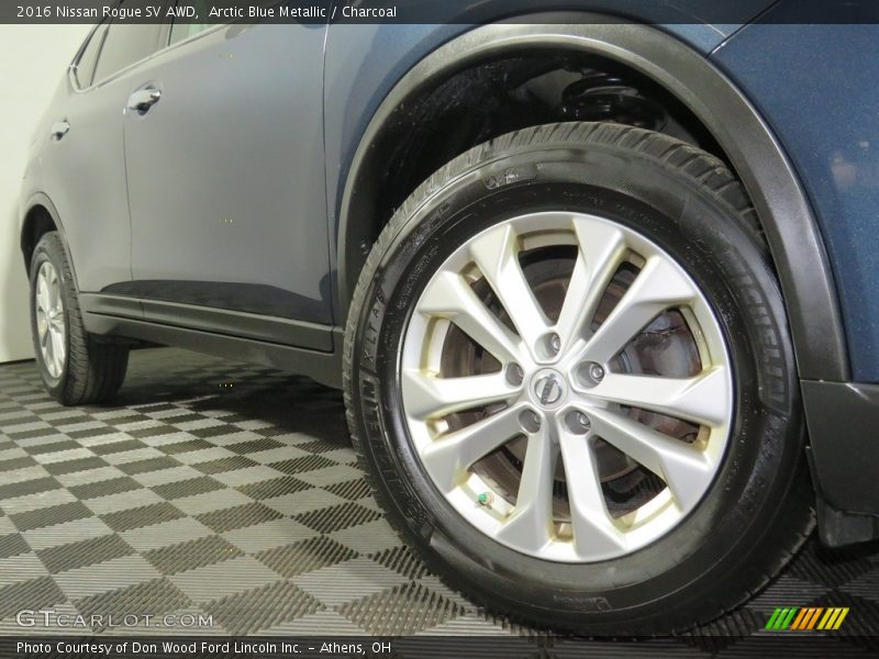 Arctic Blue Metallic / Charcoal 2016 Nissan Rogue SV AWD