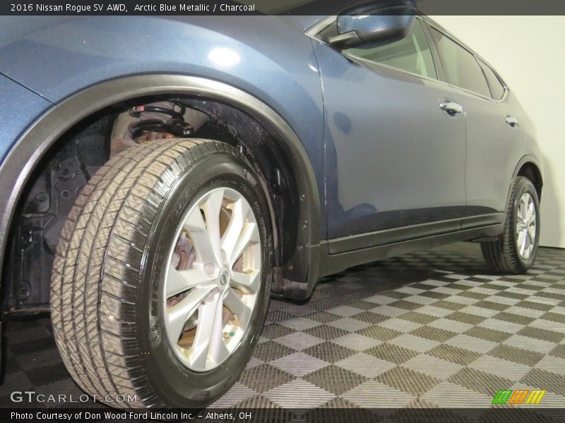 Arctic Blue Metallic / Charcoal 2016 Nissan Rogue SV AWD