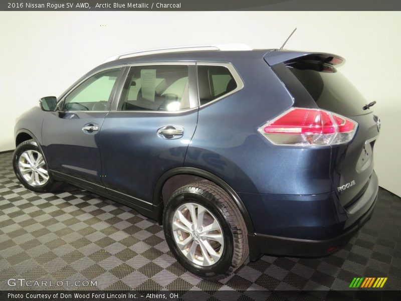Arctic Blue Metallic / Charcoal 2016 Nissan Rogue SV AWD