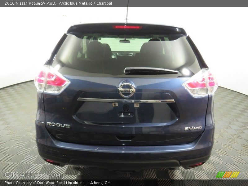 Arctic Blue Metallic / Charcoal 2016 Nissan Rogue SV AWD