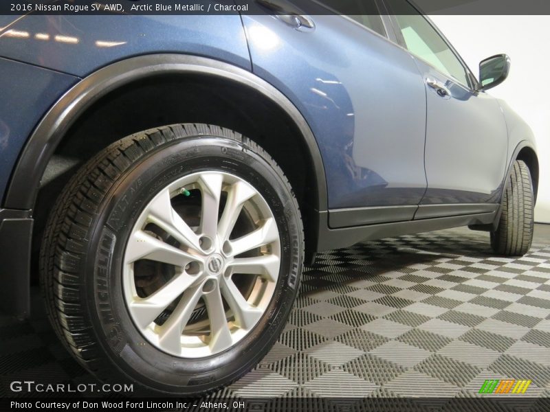 Arctic Blue Metallic / Charcoal 2016 Nissan Rogue SV AWD