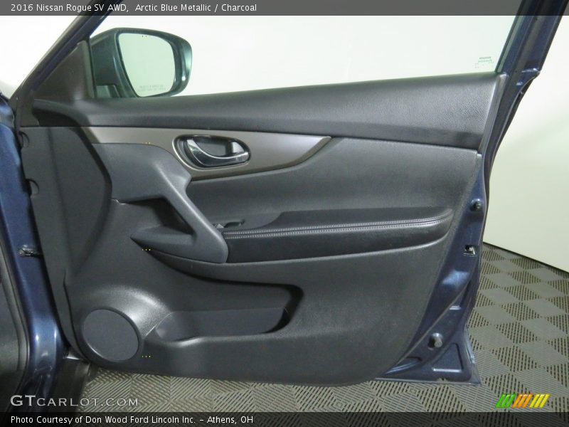 Arctic Blue Metallic / Charcoal 2016 Nissan Rogue SV AWD