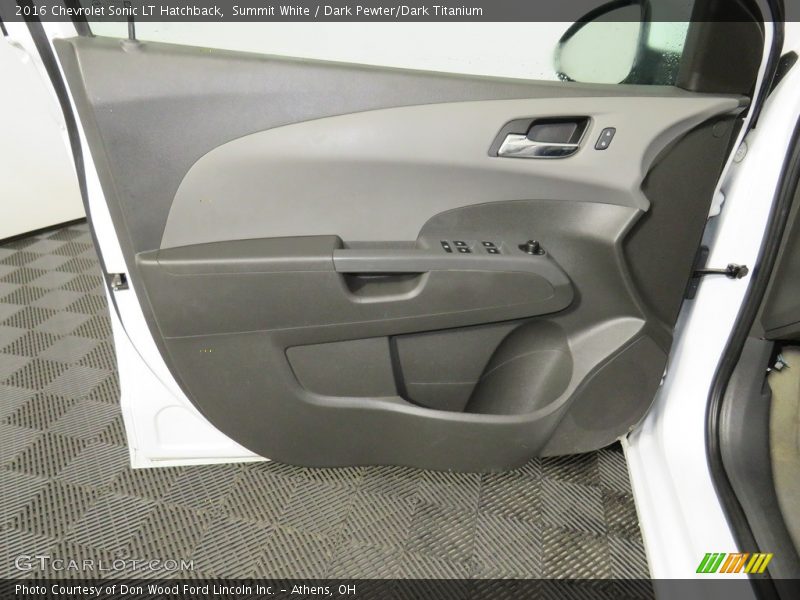 Summit White / Dark Pewter/Dark Titanium 2016 Chevrolet Sonic LT Hatchback