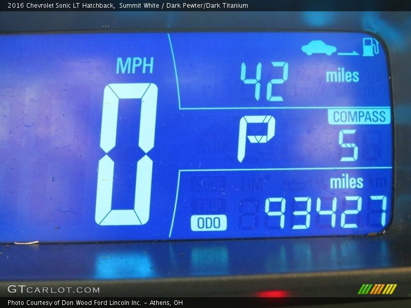 Summit White / Dark Pewter/Dark Titanium 2016 Chevrolet Sonic LT Hatchback
