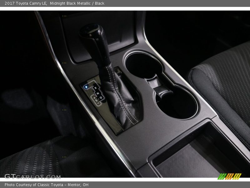 Midnight Black Metallic / Black 2017 Toyota Camry LE