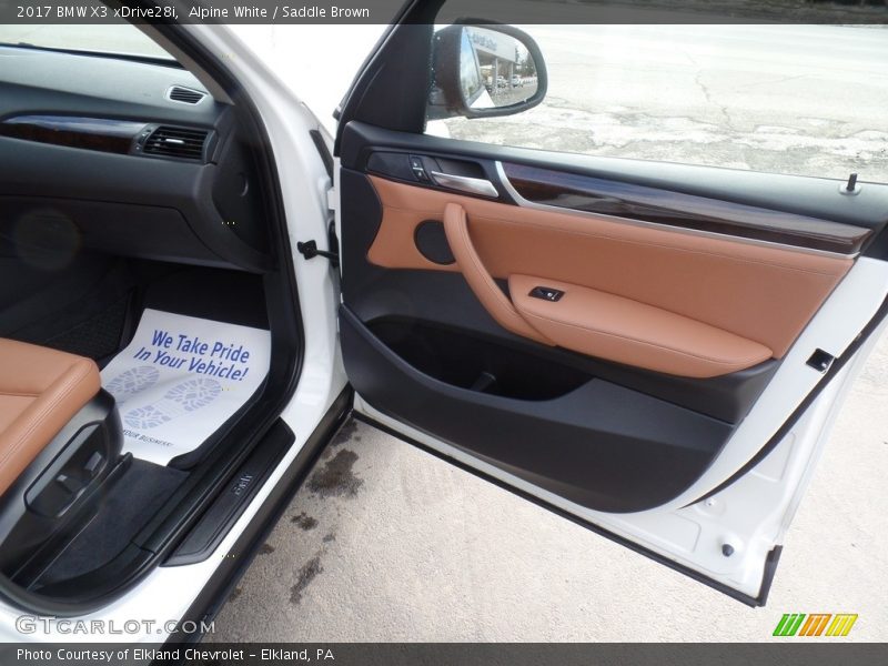 Alpine White / Saddle Brown 2017 BMW X3 xDrive28i