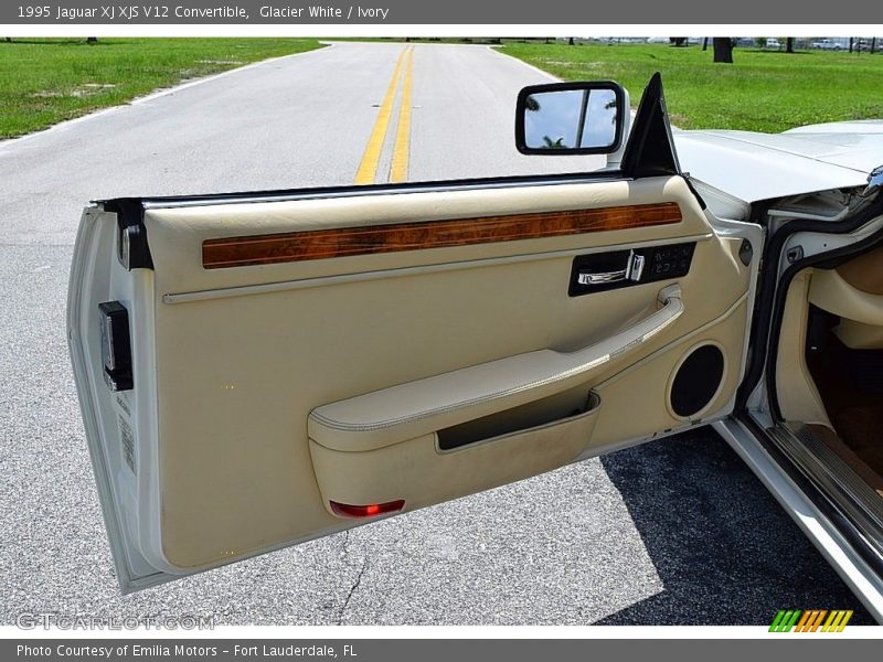Door Panel of 1995 XJ XJS V12 Convertible