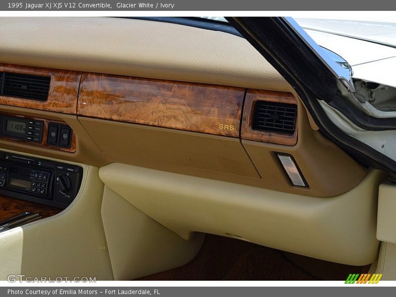Dashboard of 1995 XJ XJS V12 Convertible