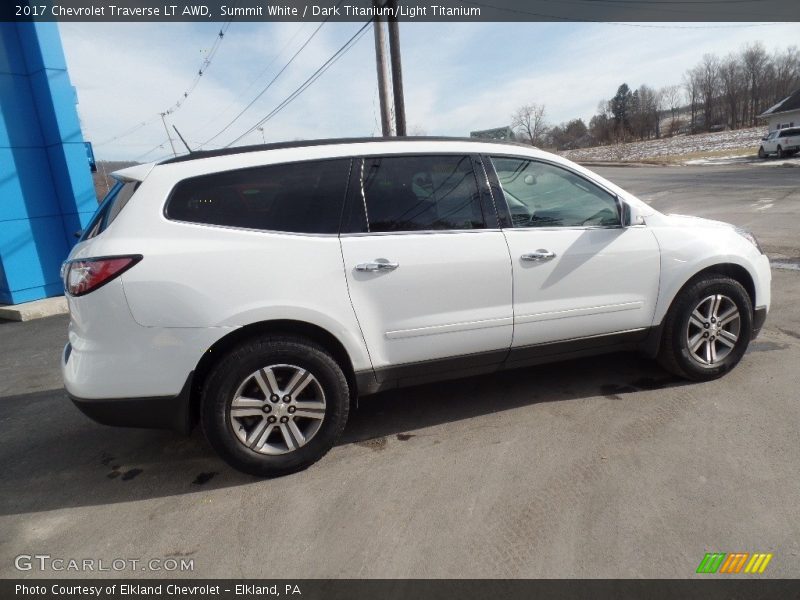 Summit White / Dark Titanium/Light Titanium 2017 Chevrolet Traverse LT AWD