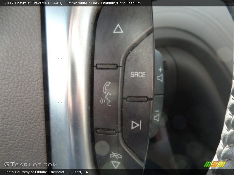 Summit White / Dark Titanium/Light Titanium 2017 Chevrolet Traverse LT AWD