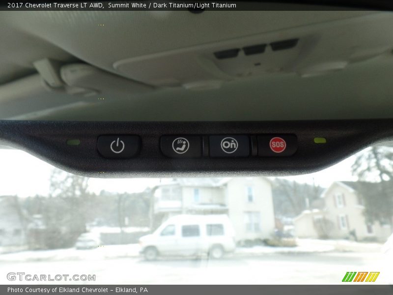 Summit White / Dark Titanium/Light Titanium 2017 Chevrolet Traverse LT AWD