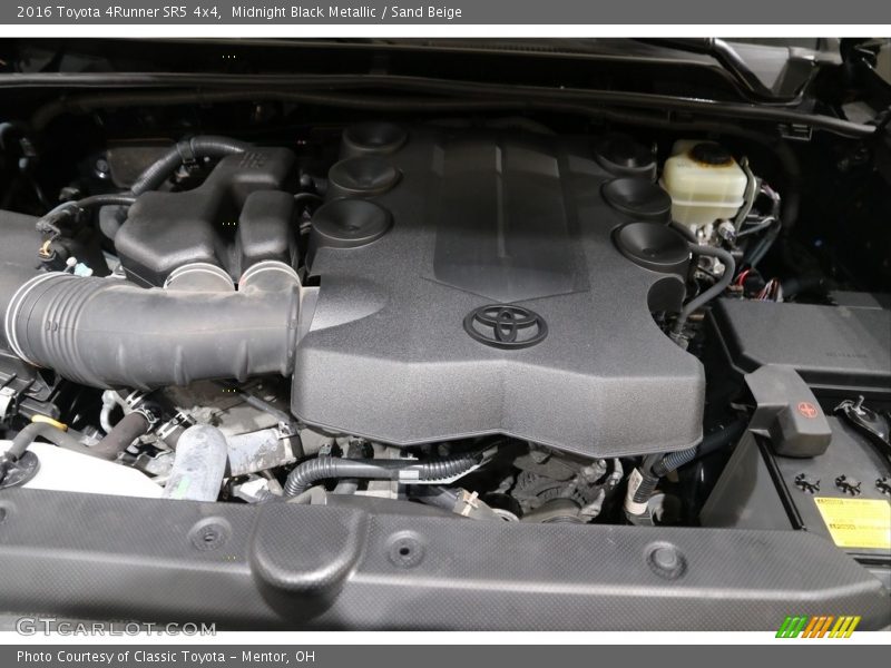 Midnight Black Metallic / Sand Beige 2016 Toyota 4Runner SR5 4x4