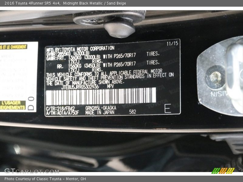 Midnight Black Metallic / Sand Beige 2016 Toyota 4Runner SR5 4x4