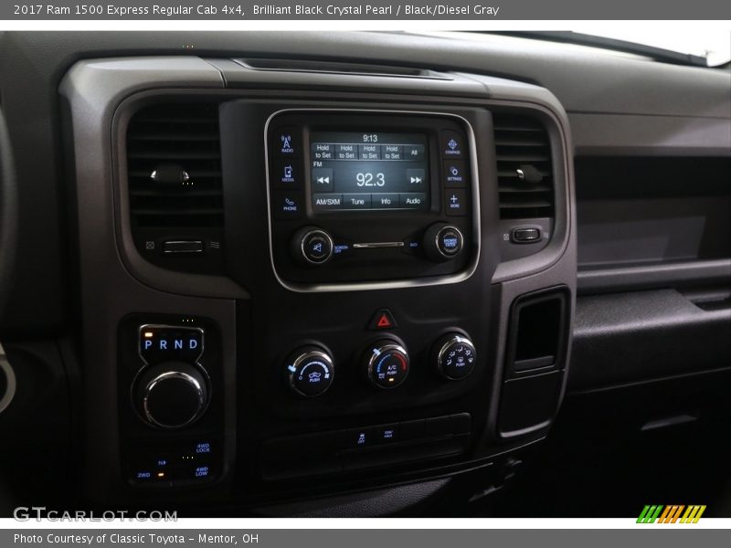 Controls of 2017 1500 Express Regular Cab 4x4