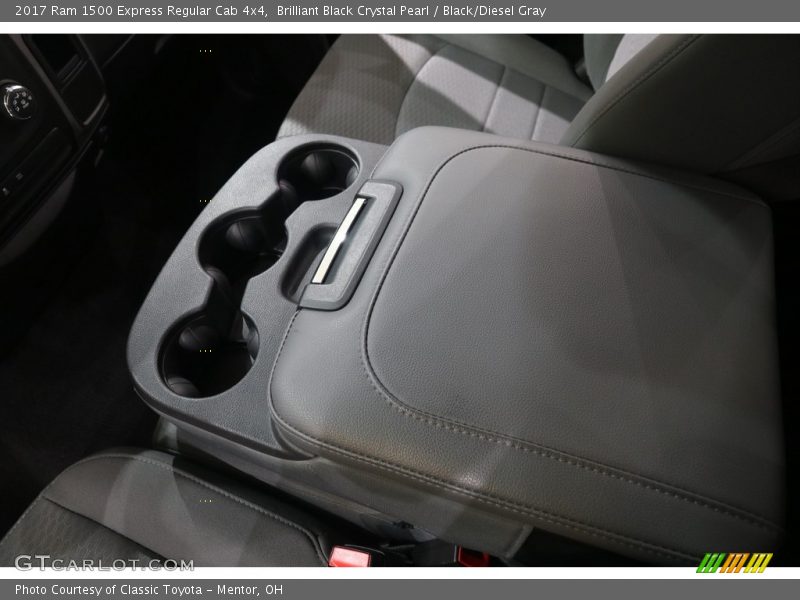 Brilliant Black Crystal Pearl / Black/Diesel Gray 2017 Ram 1500 Express Regular Cab 4x4