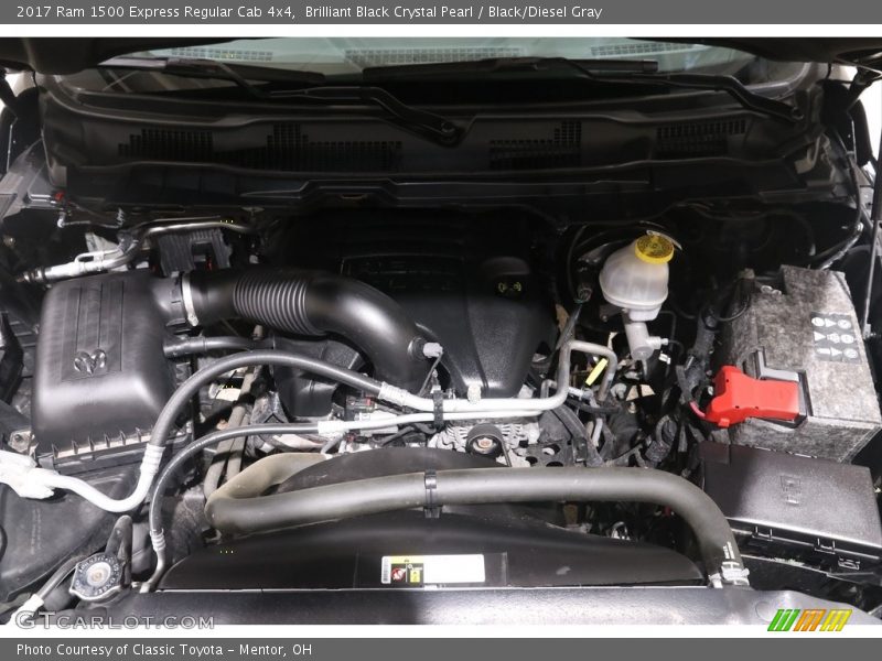 Brilliant Black Crystal Pearl / Black/Diesel Gray 2017 Ram 1500 Express Regular Cab 4x4