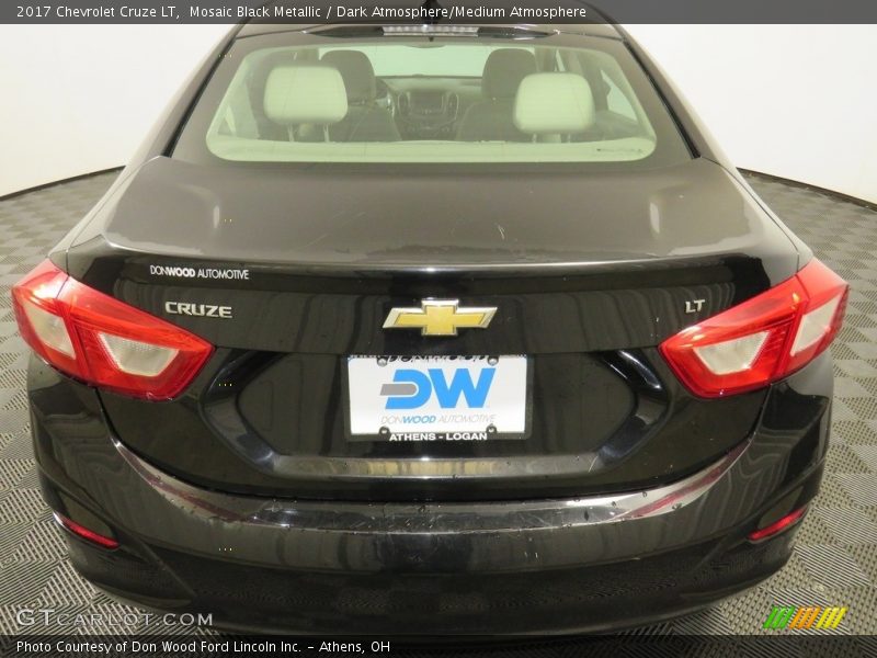 Mosaic Black Metallic / Dark Atmosphere/Medium Atmosphere 2017 Chevrolet Cruze LT